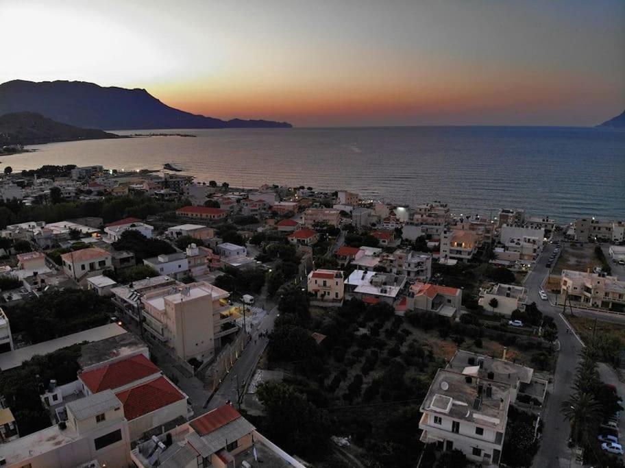 Heart Of Kissamos Apartment Exterior photo