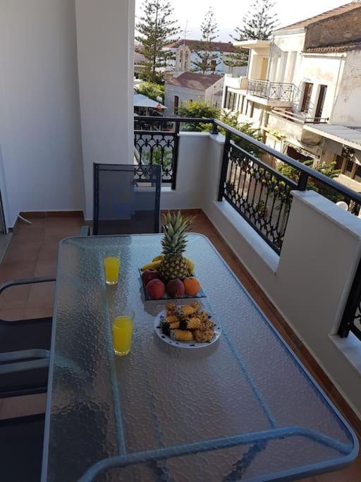 Heart Of Kissamos Apartment Exterior photo